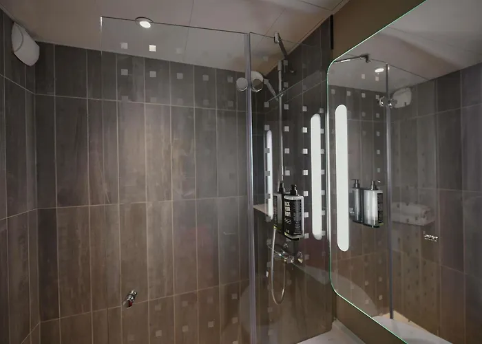 Ibis Paris Canal Saint Martin